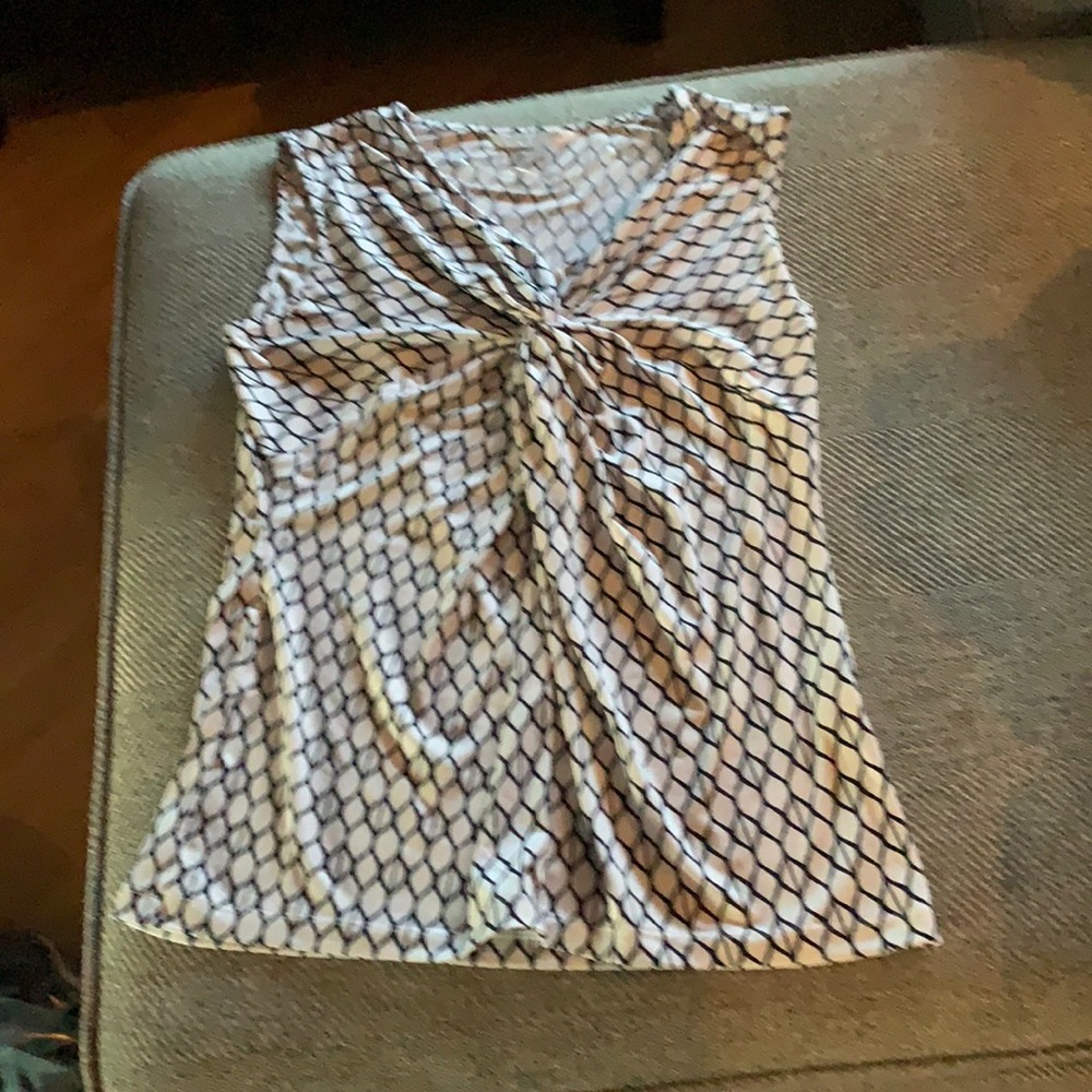 Short sleeved blouse